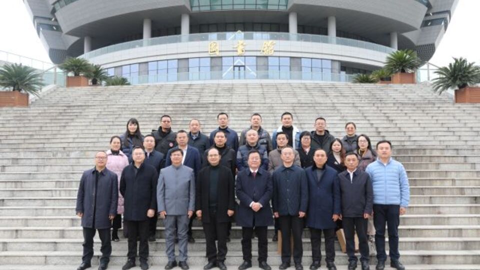 新闻与传媒学院举办传媒一线专题交流讲座